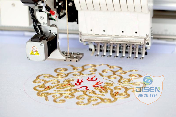 Многофункциональная простая в использовании вышивальная машина с логотипами с одной головкой для фабрики
